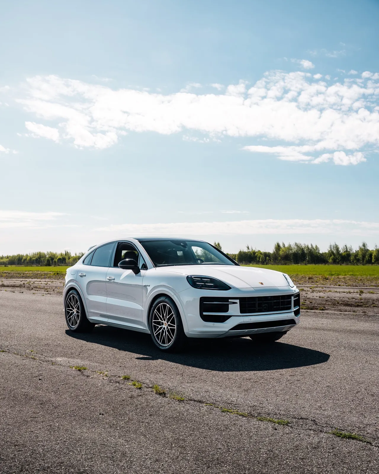 Vit Porsche Cayenne Coupé