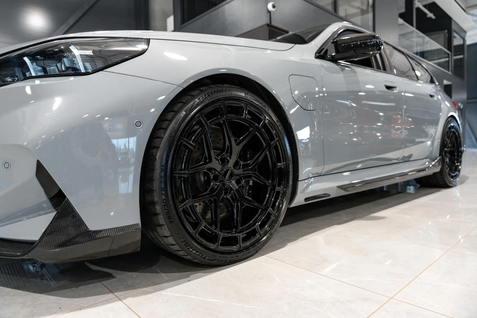 BMW M5 G99 Touring Akrapovic / Vossen / Hiilikuitu, kuva 10