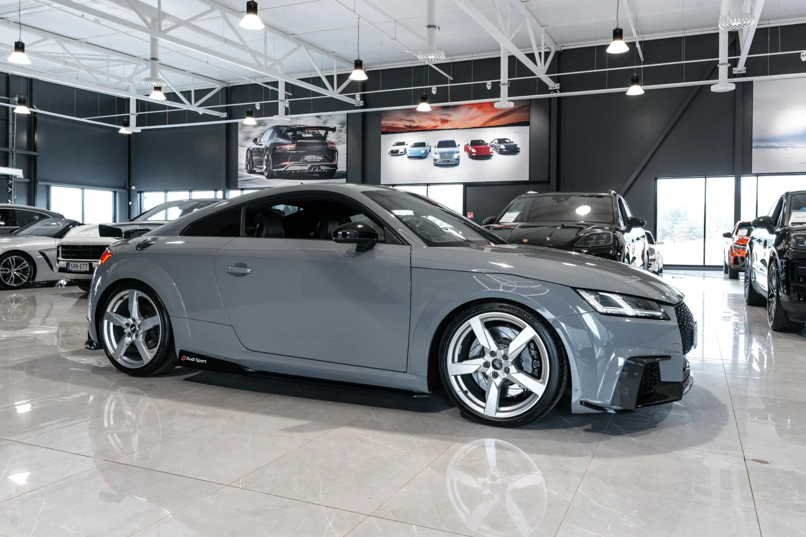 Audi TT RS Coupé 2,5 TFSI 294 kW quattro S tronic, kuva 4