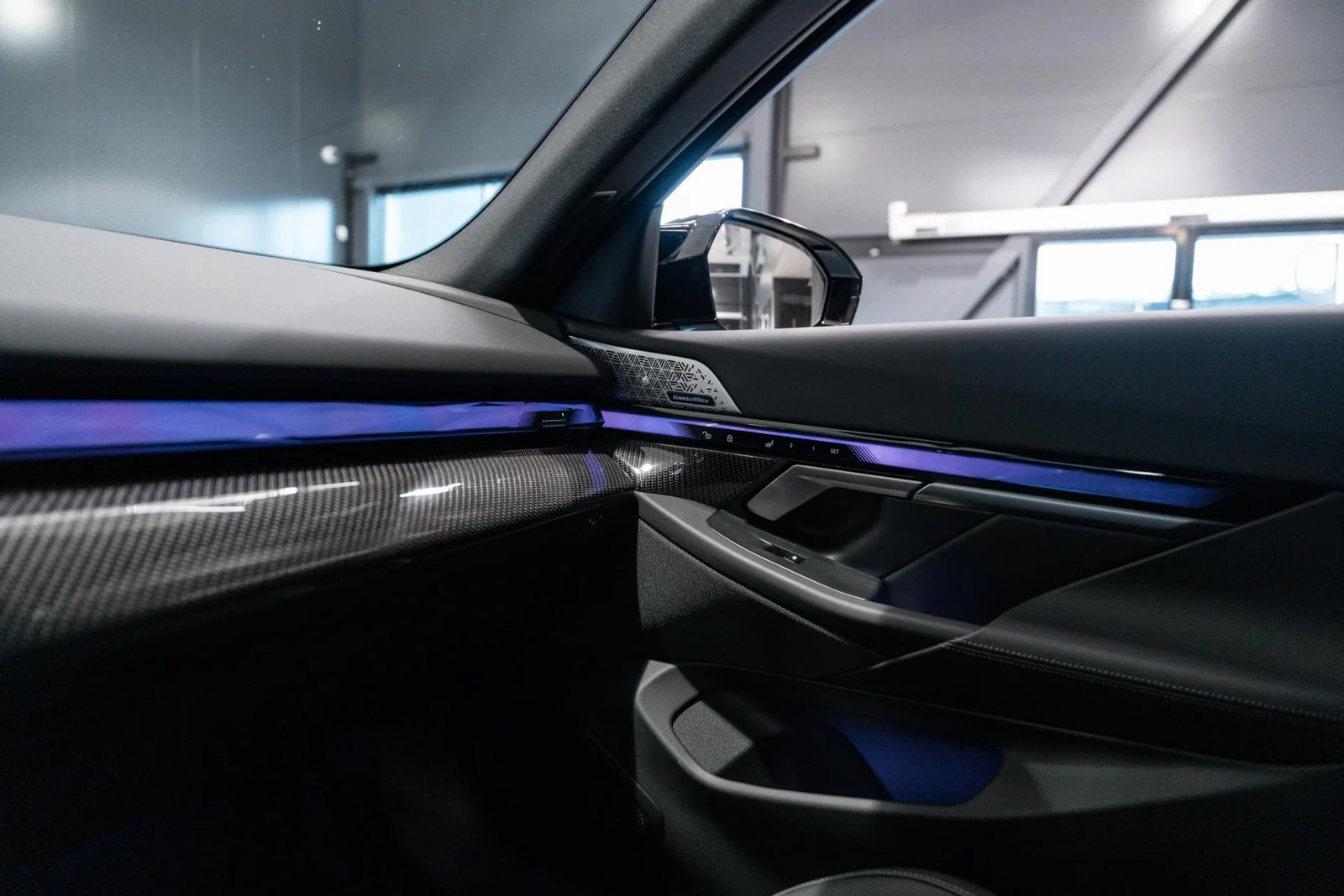 BMW M5 G99 Touring Akrapovic / Vossen / Hiilikuitu, kuva 19