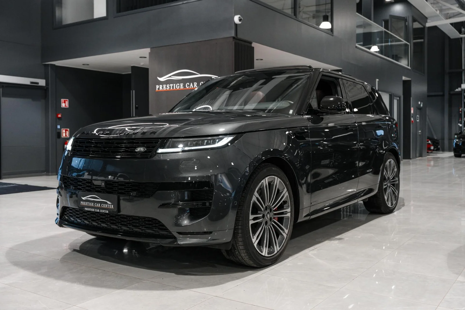 Land Rover Range Rover Sport P550e Plug-in Hybrid Autobiography, kuva 2