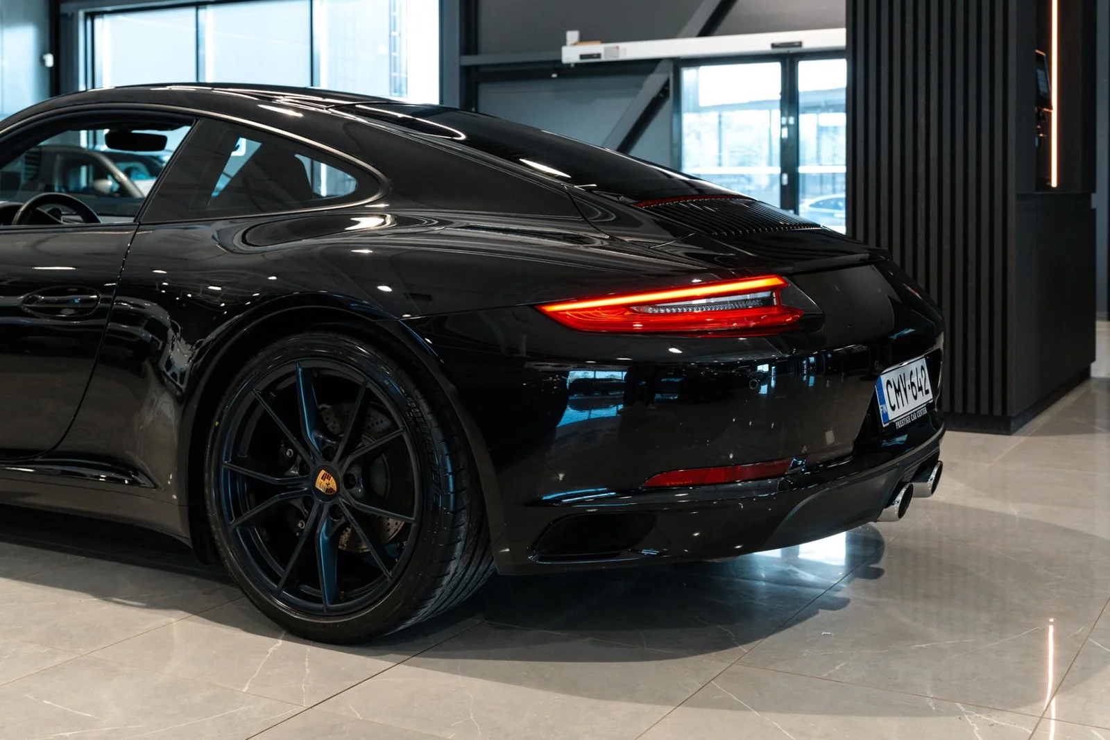Porsche 911 Carrera Coupé PDK Sport-putkisto Sport Chrono BOSE PDLS PASM, kuva 9