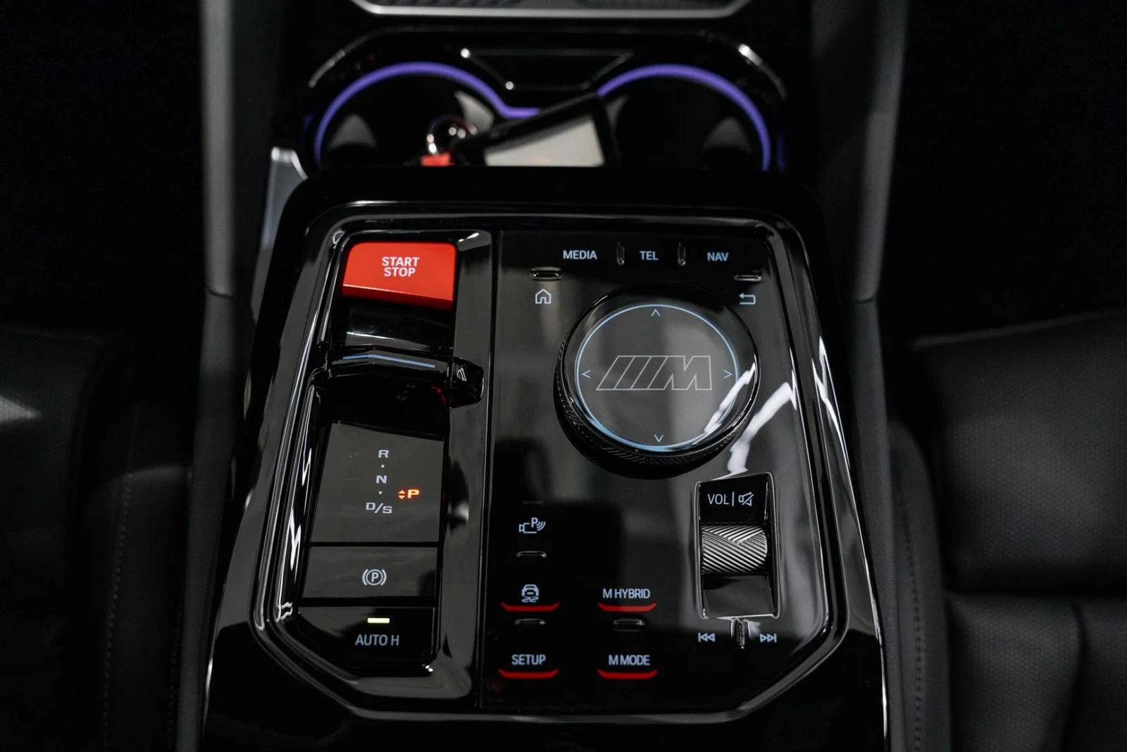 BMW M5 G99 Touring Akrapovic / Vossen / Hiilikuitu, kuva 18
