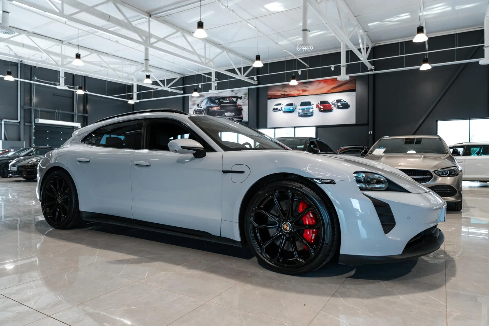 Porsche Taycan GTS Sport Turismo HUIPPUVARUSTELTU!, kuva 5