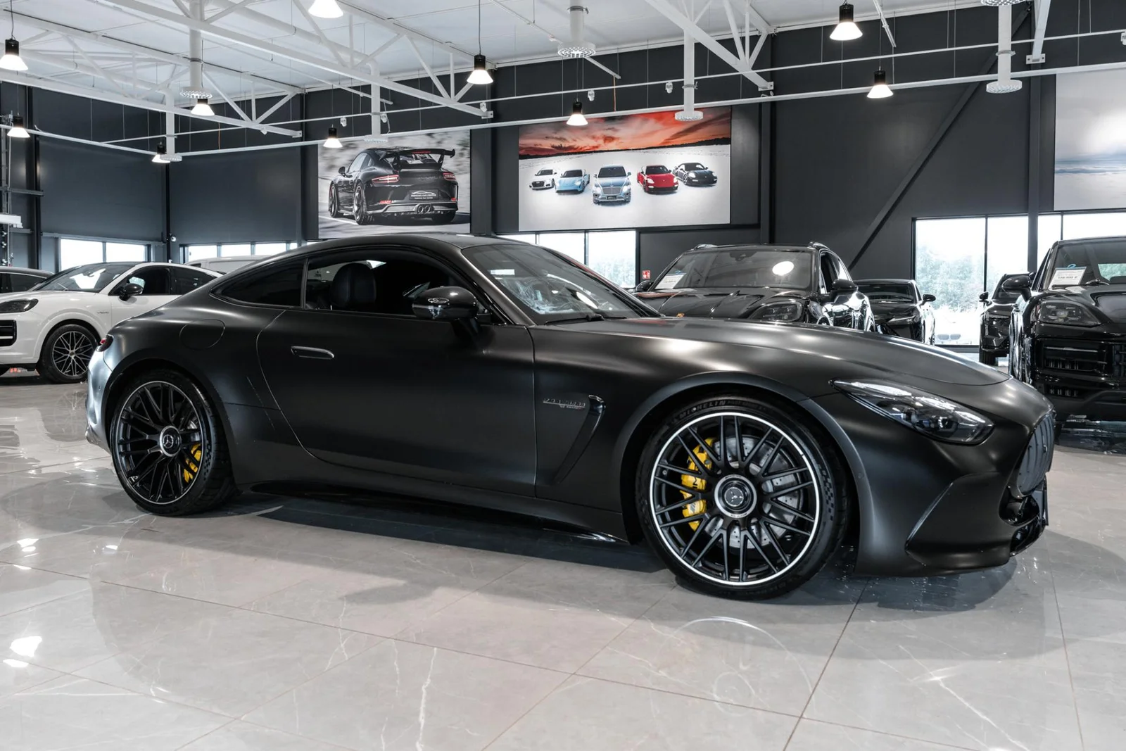 Mercedes-Benz AMG GT Mercedes-AMG GT 63 4MATIC+ HUIPPUVARUSTELTU!, kuva 4