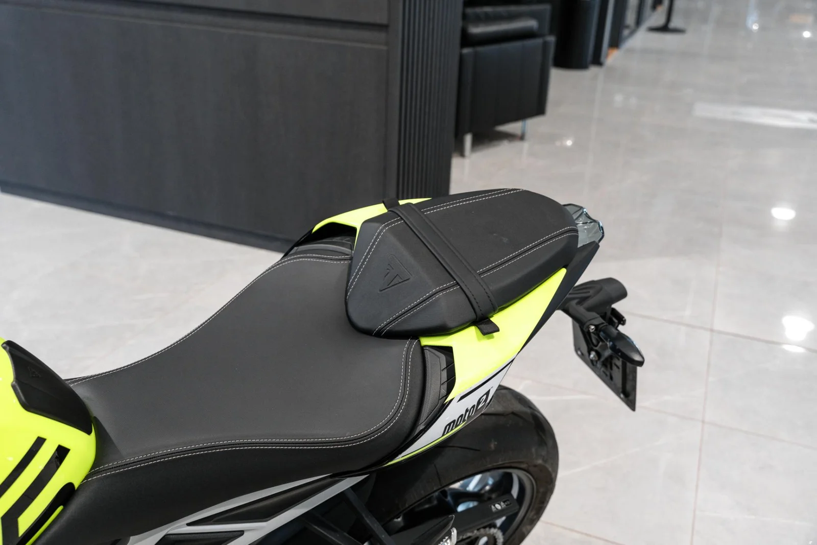 Triumph Street Triple MOTO 2, kuva 15