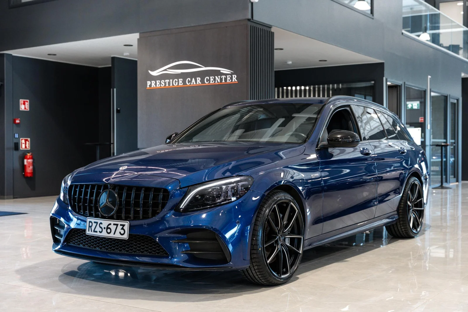 Mercedes-Benz C 43 AMG C 43 4Matic T A Suomi-auto HUIPPUVARUSTELTU!!!, kuva 2