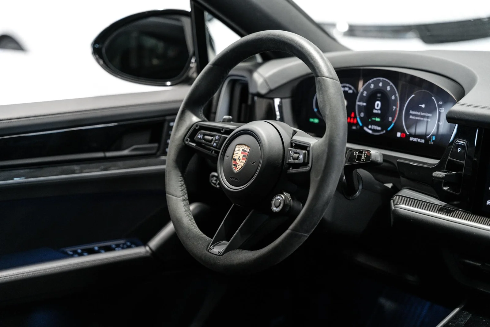 Porsche Cayenne E-Hybrid Coupé Facelift / Suomi-auto, kuva 12