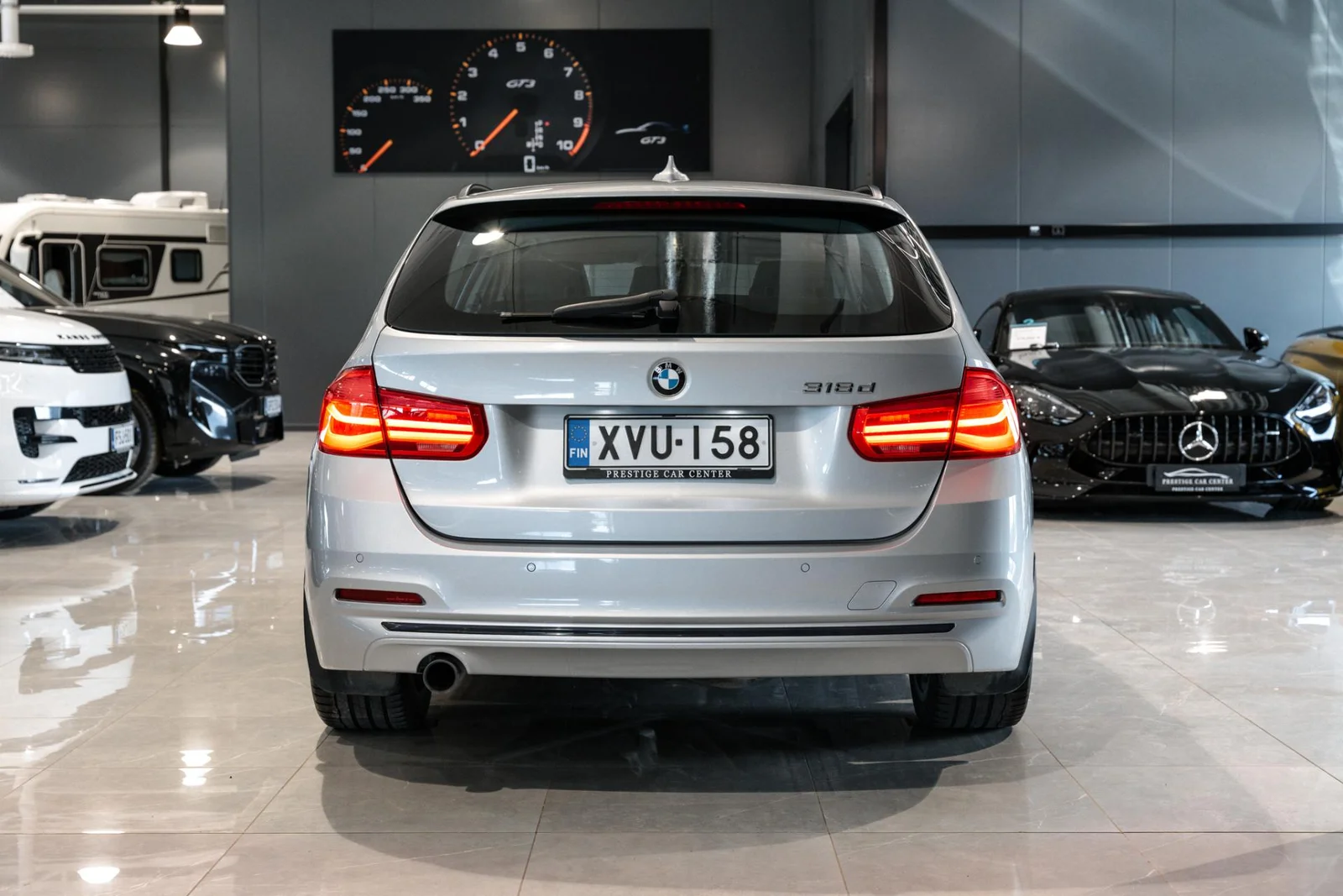 BMW 318 F31 Touring 318d A Business Exclusive Sport / Suomi-auto, kuva 6