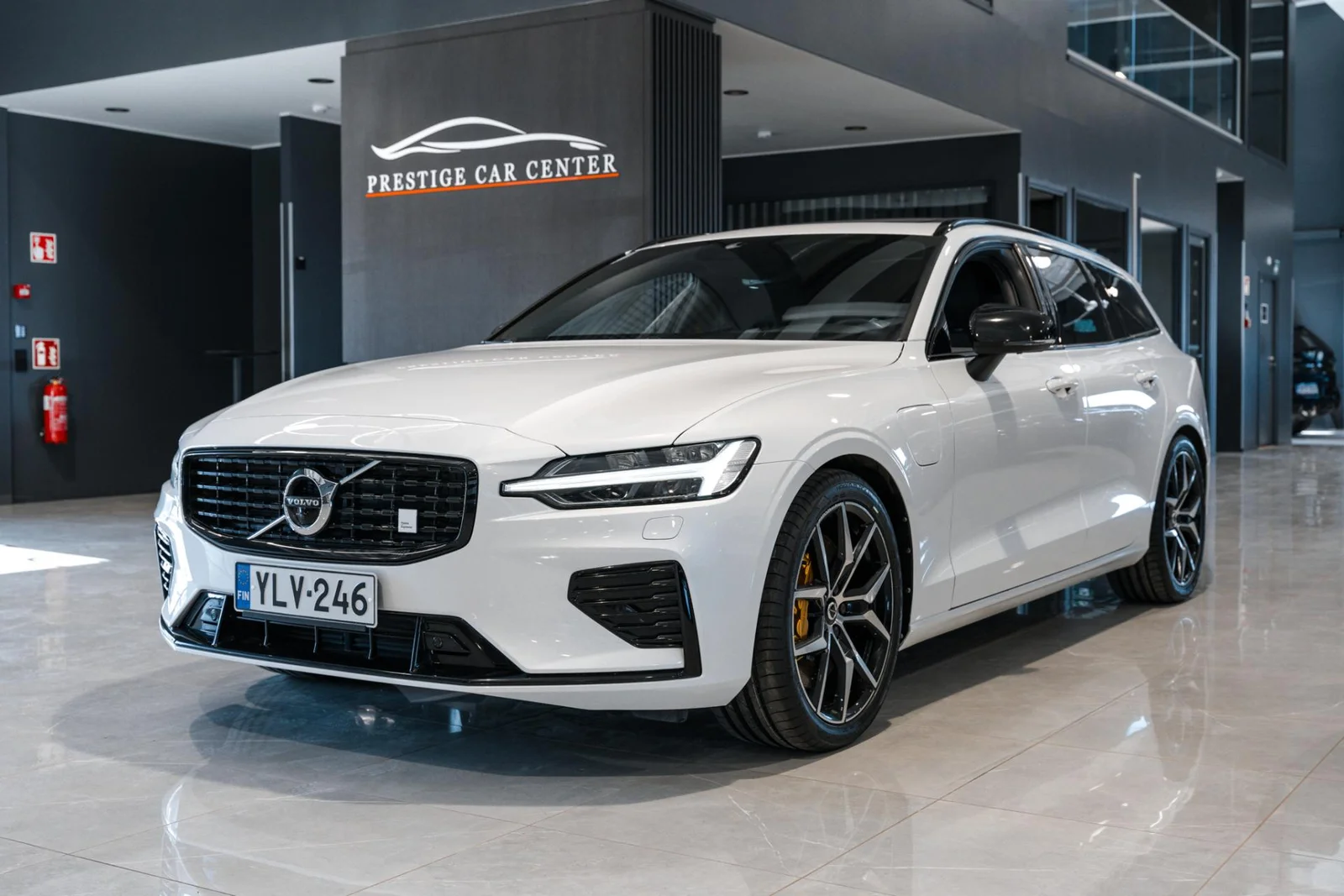 Volvo V60 T8 AWD Long Range Polestar Engineered Edition aut, kuva 2