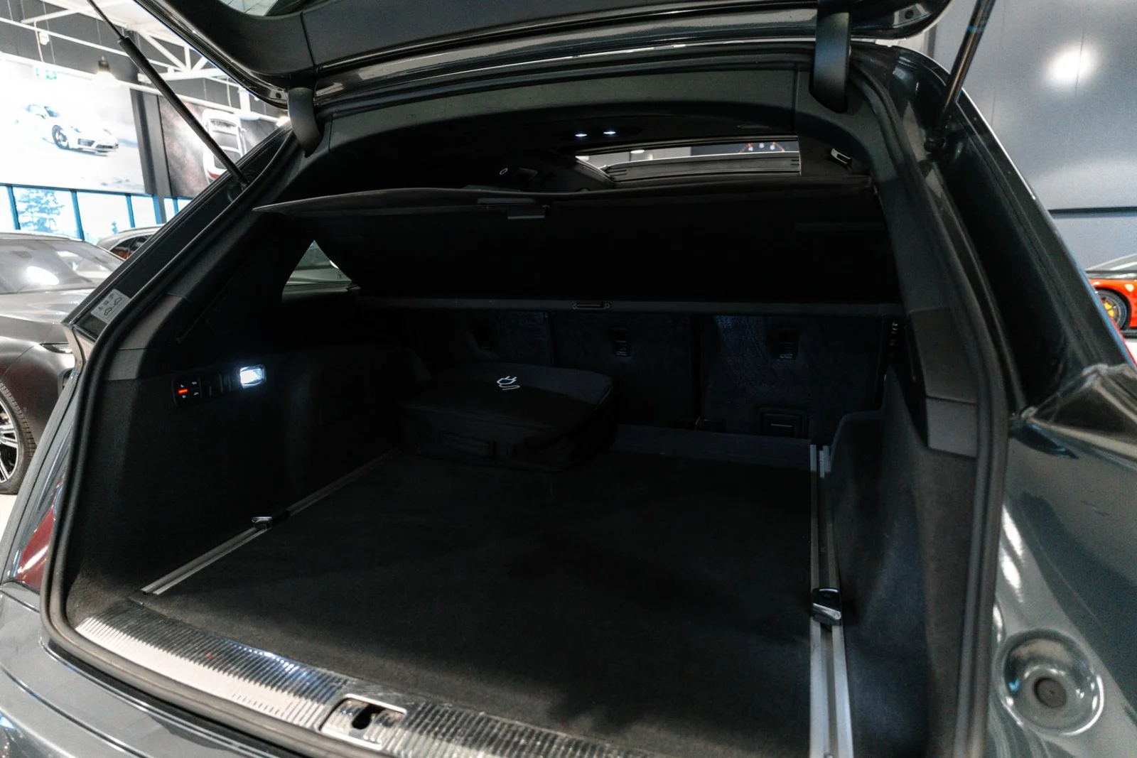 Audi Q7 Business 3,0 V6 TDI e-tron quattro tiptronic S-line HUIPPUVARUSTELTU!, kuva 20