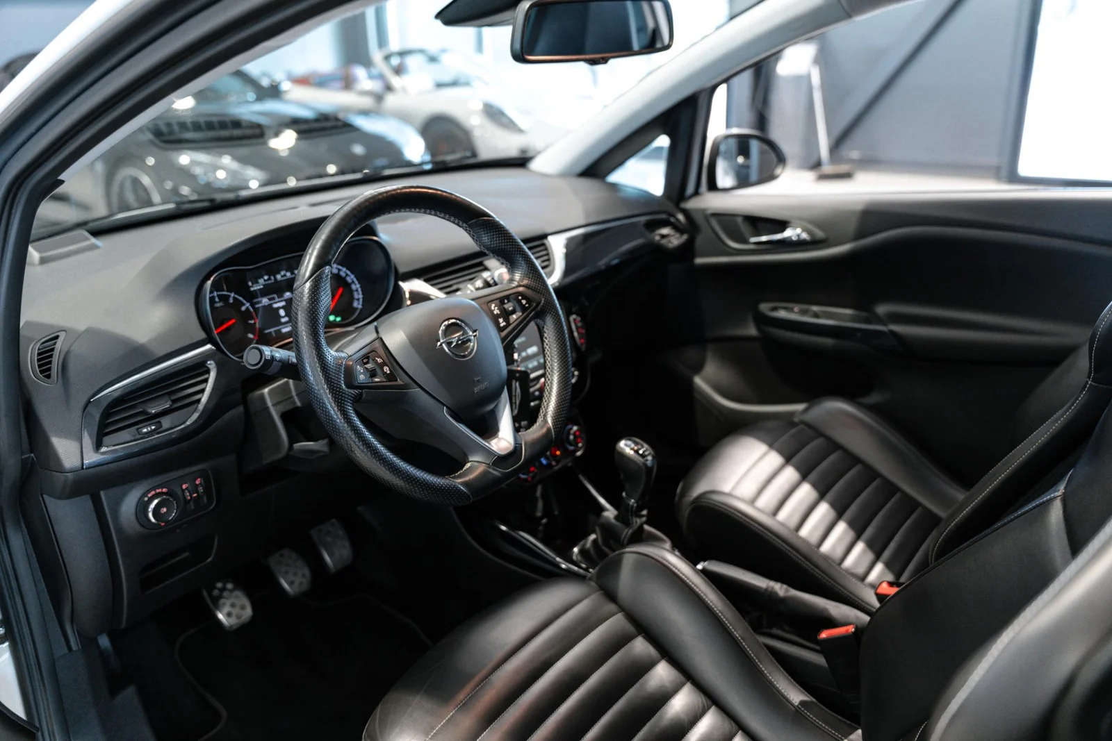 Opel Corsa OPC 1,6 Turbo 152kW MT6 Suomi-auto, kuva 11
