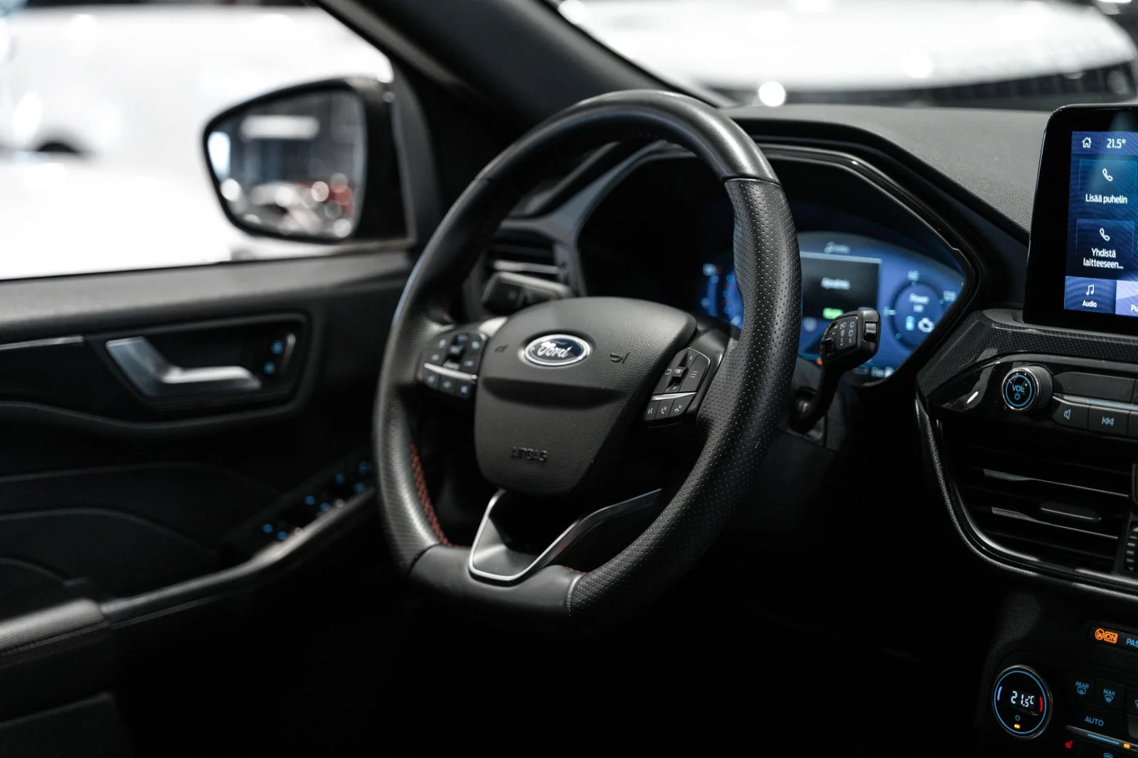 Ford Kuga 2,5 Ladattava hybridi (PHEV) 225hv CVT FWD ST-Line 5-ovinen, kuva 11