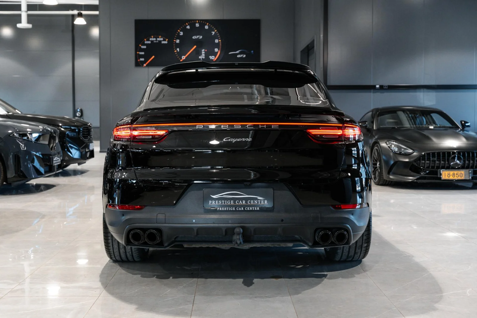 Porsche Cayenne E-Hybrid NÄYTTÄVÄ / HUPPUVARUSTELU! (3,95% Korko KAMPANJA!), kuva 6