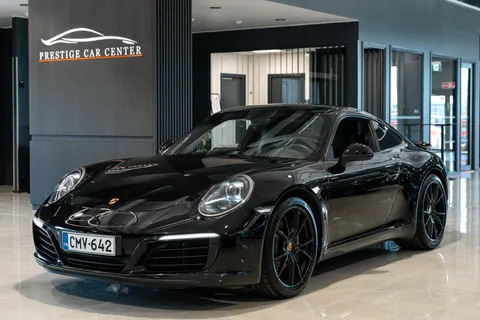 Porsche 911 Carrera Coupé PDK Sport-putkisto Sport Chrono BOSE PDLS PASM