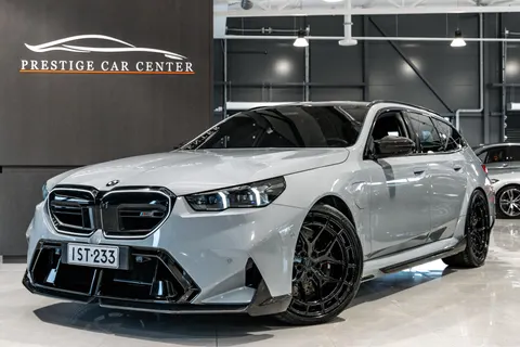 BMW M5 G99 Touring Akrapovic / Vossen / Hiilikuitu