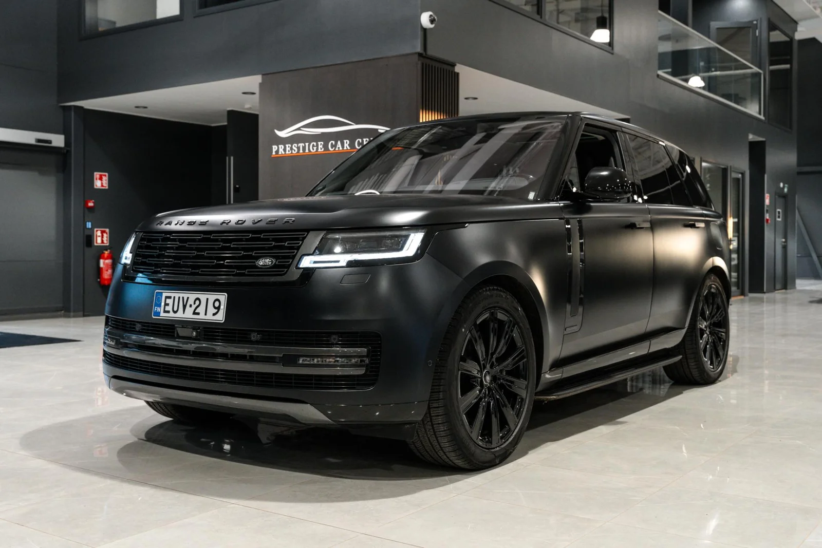 Land Rover Range Rover P510e Plug-in Hybrid Autobiography Suomi-auto, kuva 2