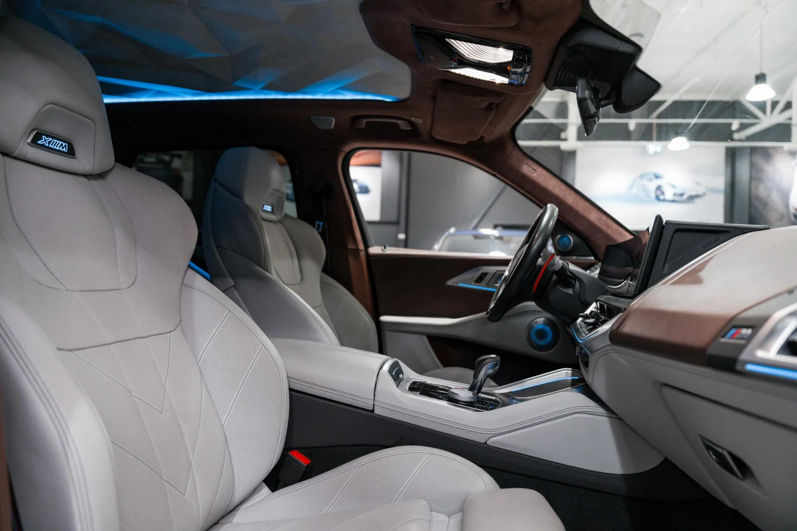 BMW XM G09, kuva 7