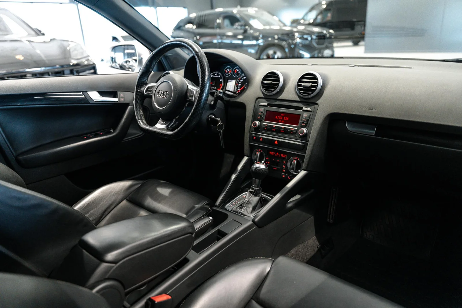 Audi RS3 Sportback 2,5 TFSI quattro 250 kW S tronic, kuva 11