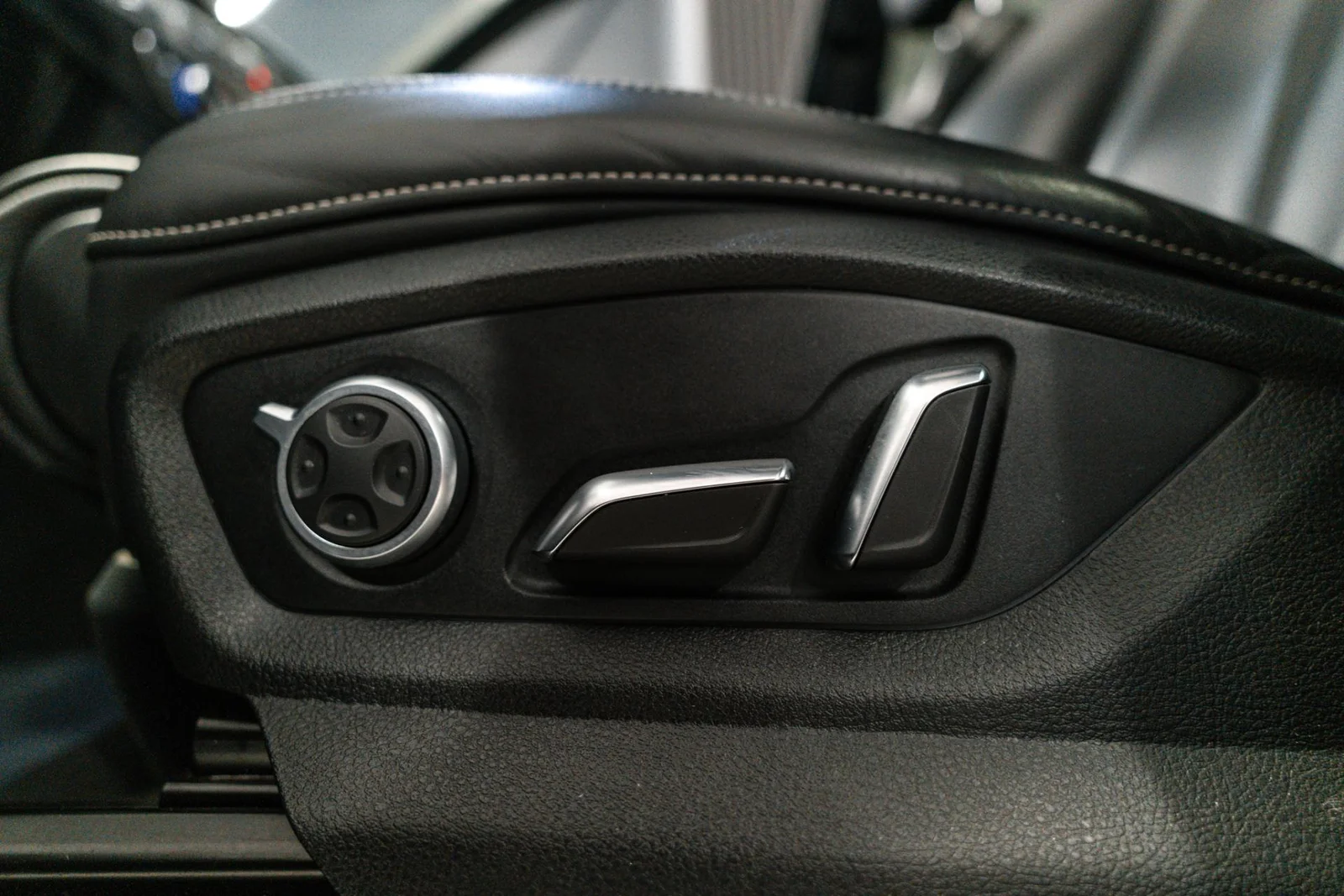 Audi Q7 Business 3,0 V6 TDI e-tron quattro tiptronic S-line HUIPPUVARUSTELTU!, kuva 13