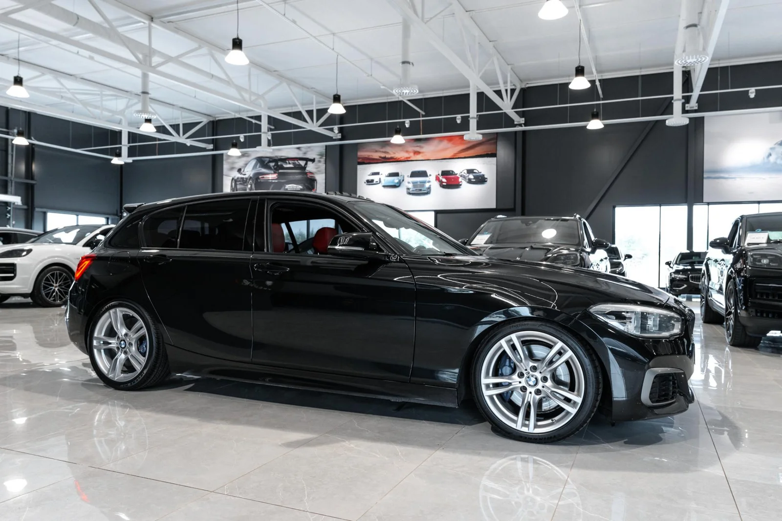 BMW M135i F20 Hatchback M135i A xDrive HUIPPUVARUSTELTU SUOMI-AUTO!, kuva 4