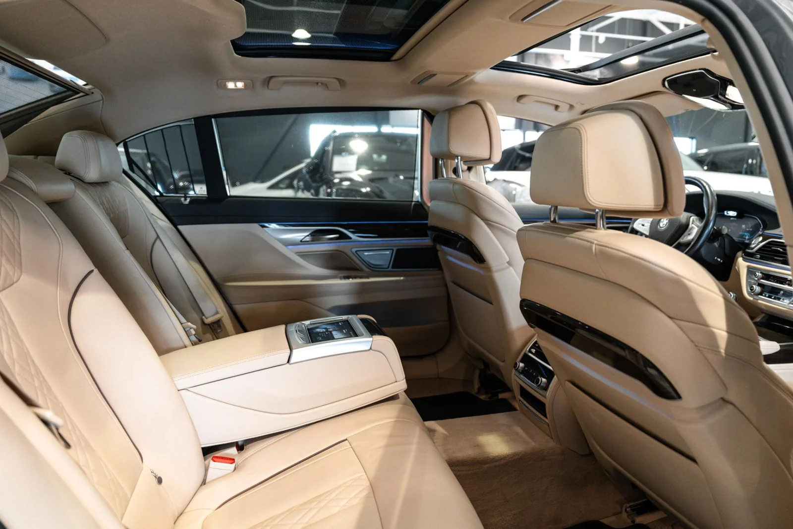 BMW 745 G12 Sedan 745Le A xDrive HUIPPUVARUSTELTU!, kuva 9