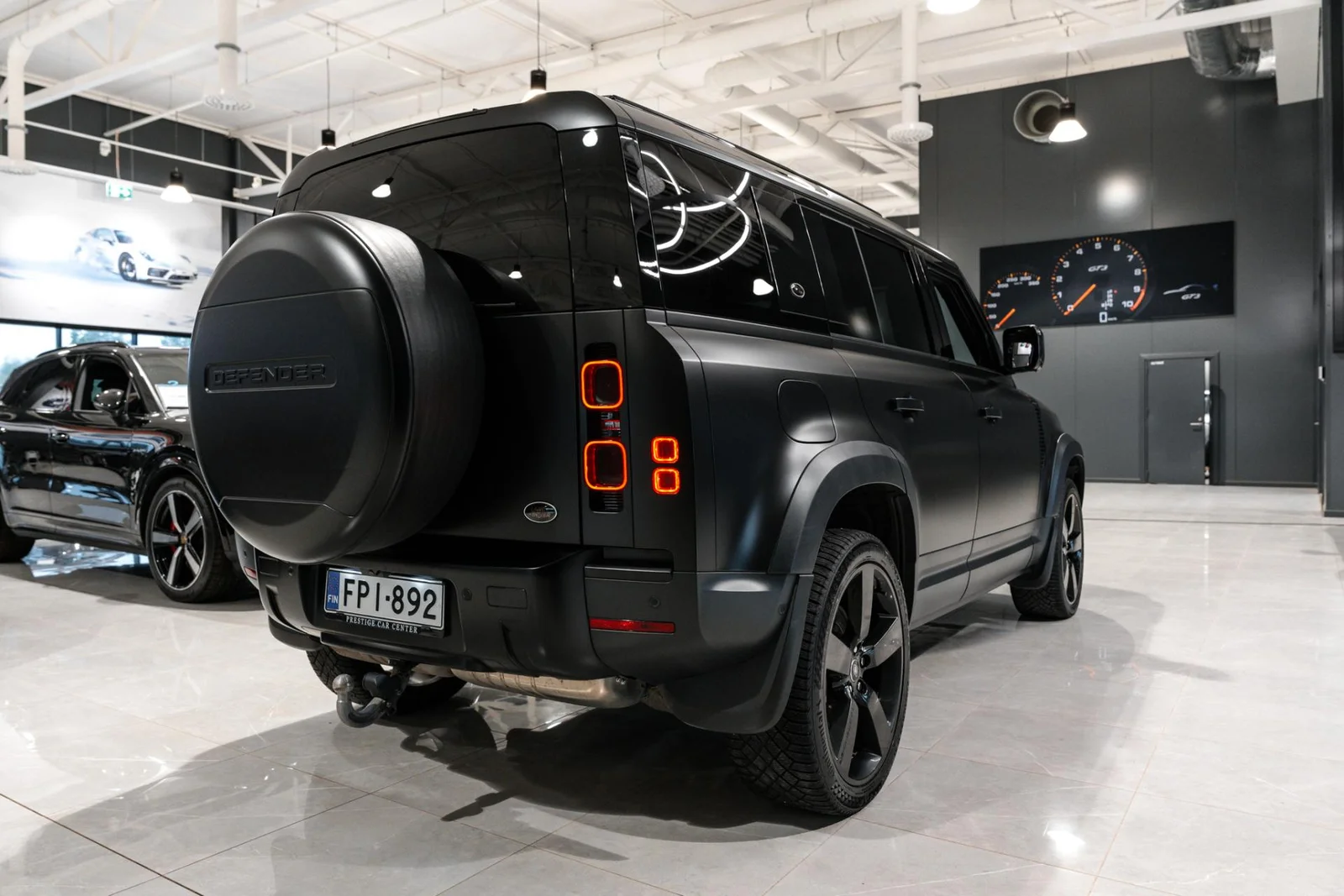 Land Rover Defender 110 D200 MHEV 23MY sis. alv, kuva 7