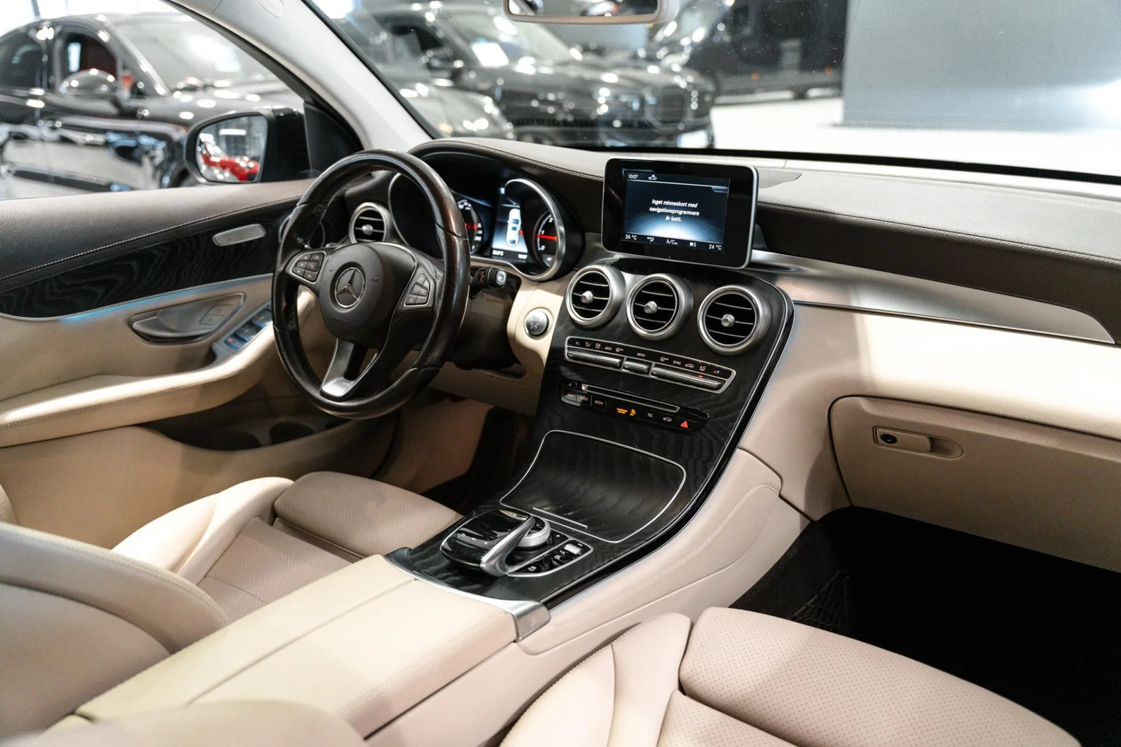 Mercedes-Benz GLC 220 d Coupé 4Matic A Premium Business AMG Night Exclusive, kuva 10
