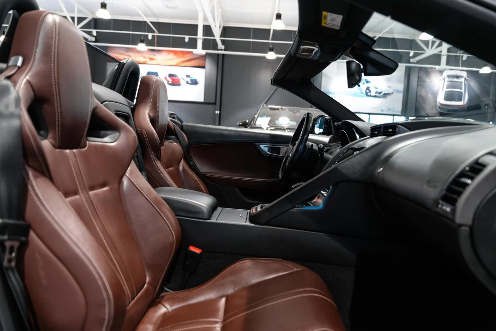 Jaguar F-type 3,0 V6 340PS Convertible, kuva 11