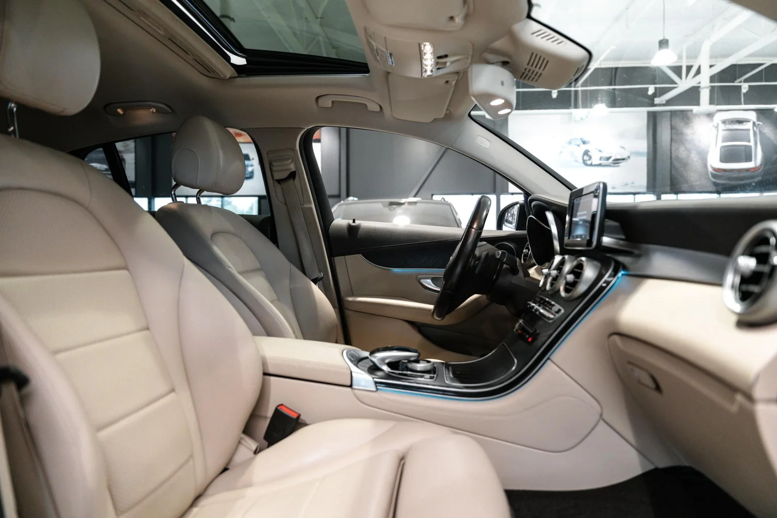 Mercedes-Benz GLC 220 d Coupé 4Matic A Premium Business AMG Night Exclusive, kuva 8