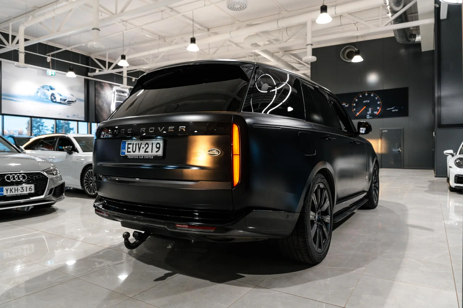 Land Rover Range Rover P510e Plug-in Hybrid Autobiography Suomi-auto, kuva 7