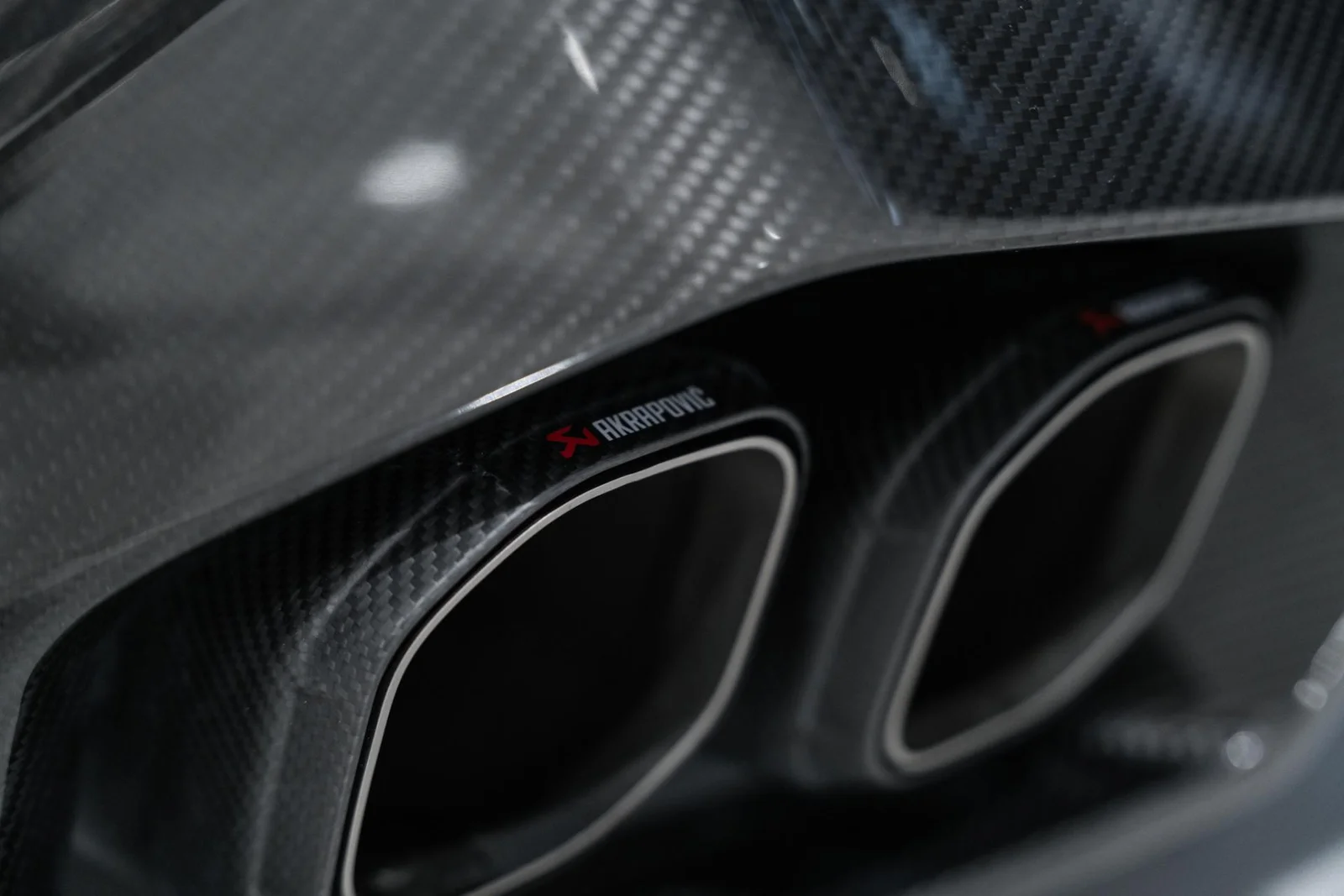 BMW M5 G99 Touring Akrapovic / Vossen / Hiilikuitu, kuva 9