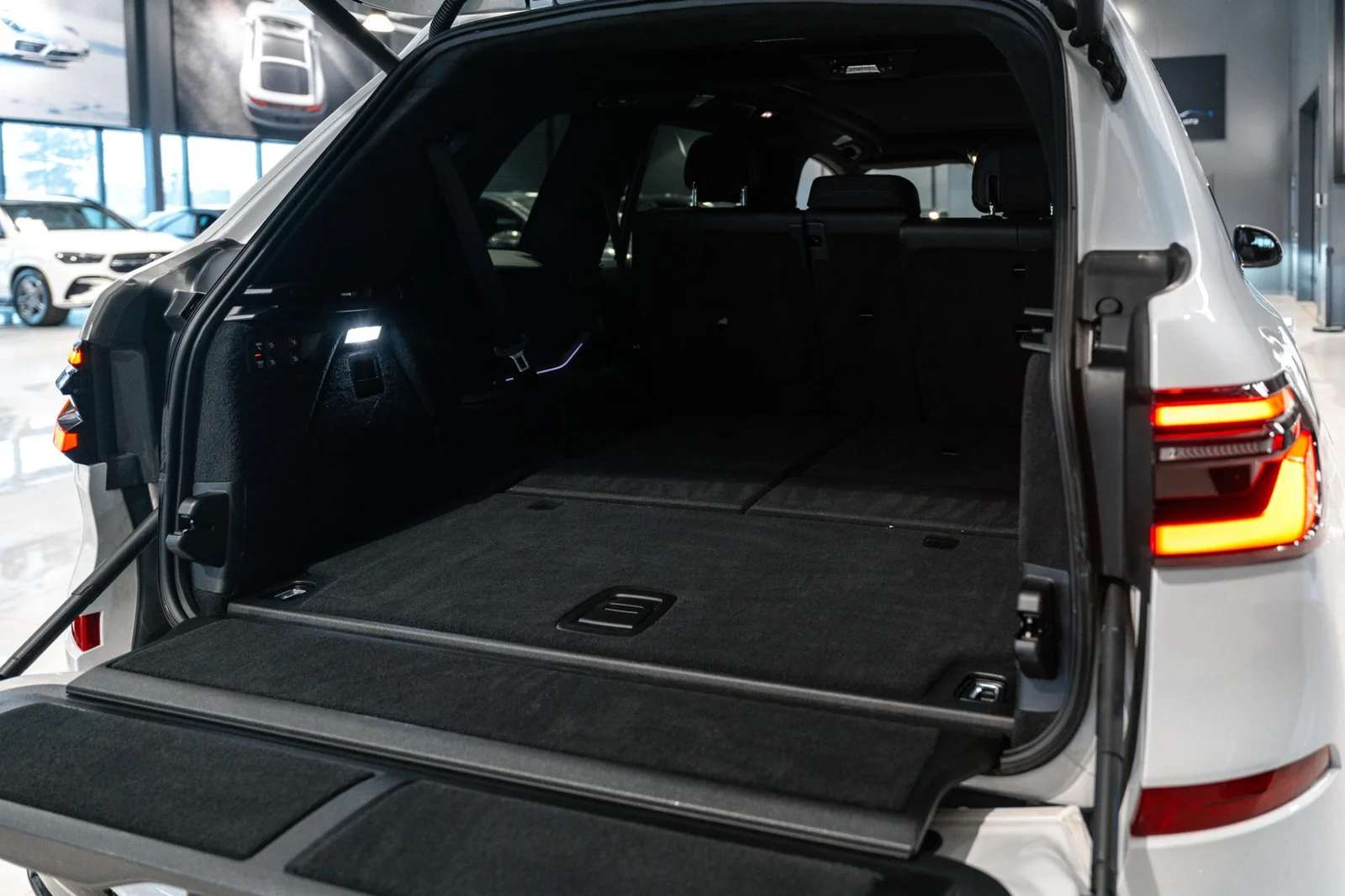 BMW X7 G07 xDrive40d A MHEV HUIPPUVARUSTELU!!!, kuva 8