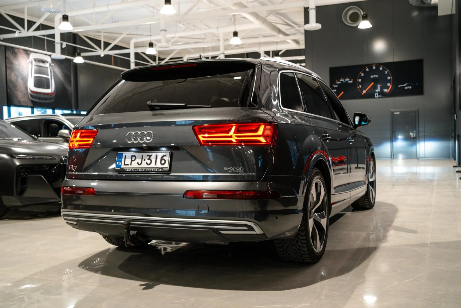 Audi Q7 Business 3,0 V6 TDI e-tron quattro tiptronic S-line HUIPPUVARUSTELTU!, kuva 4