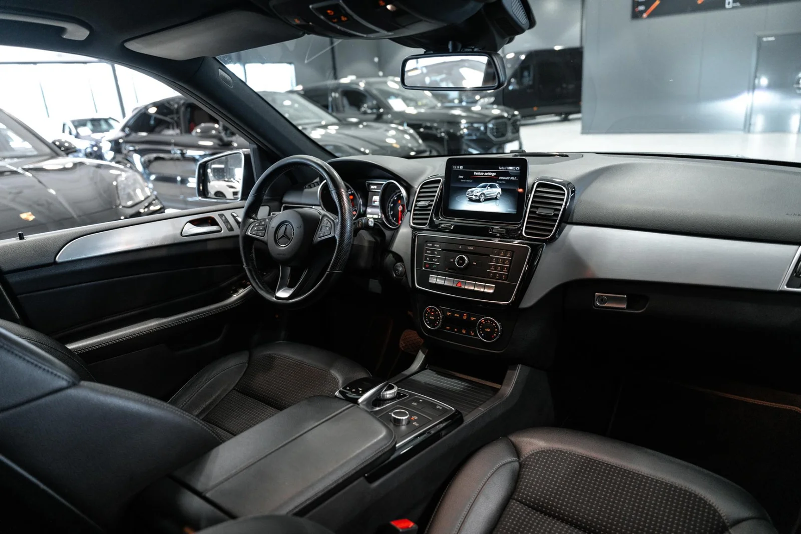Mercedes-Benz GLE 500 e 4Matic, kuva 10