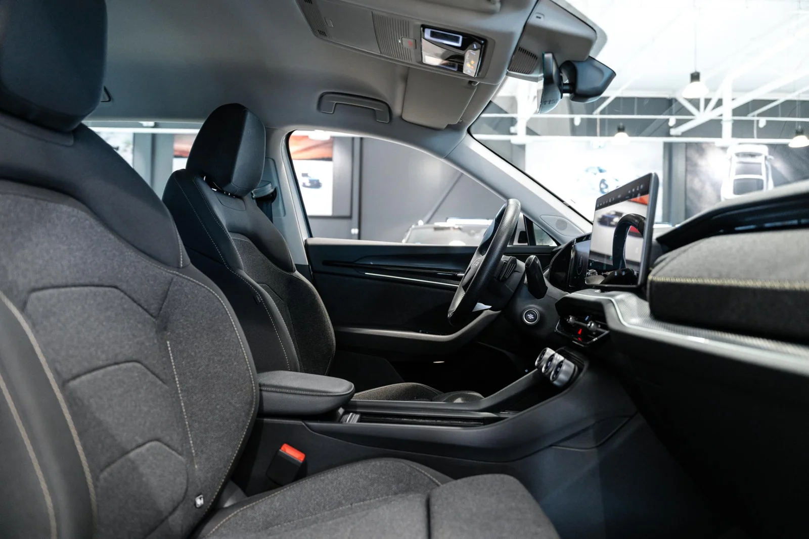 Skoda Kodiaq 1.5 TSI PHEV Selection Explore Edt. DSG Autom. / Pidennetty tehdastakuu / ALV, kuva 8