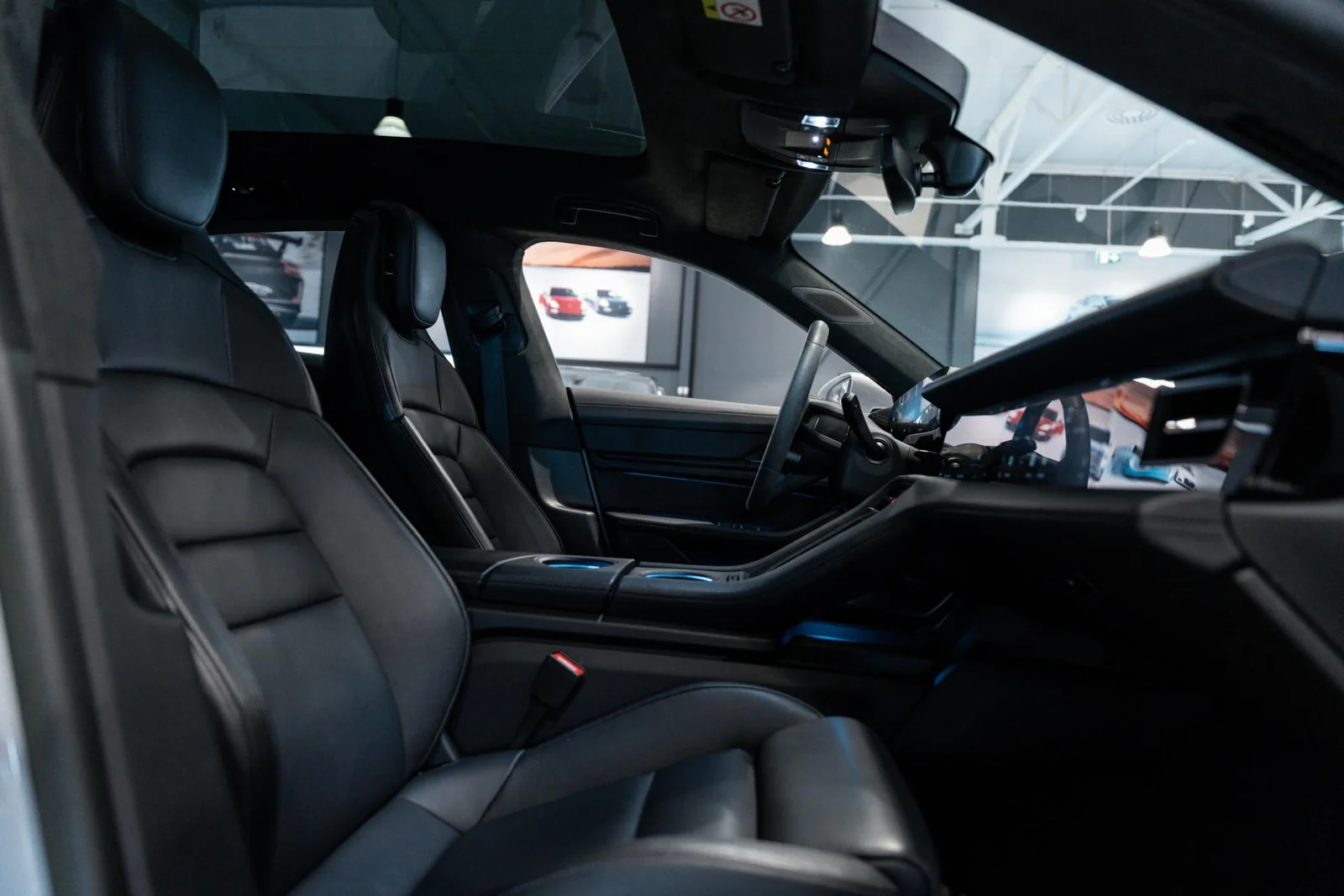 Porsche Taycan GTS Sport Turismo HUIPPUVARUSTELTU!, kuva 9
