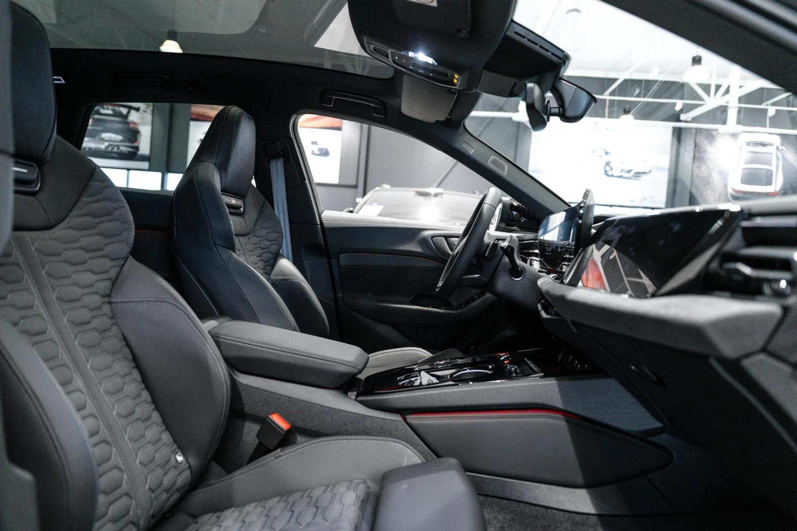 Audi RS5 Avant quattro Sport RS paketti HUIPPUVARUSTELTU!!!, kuva 11