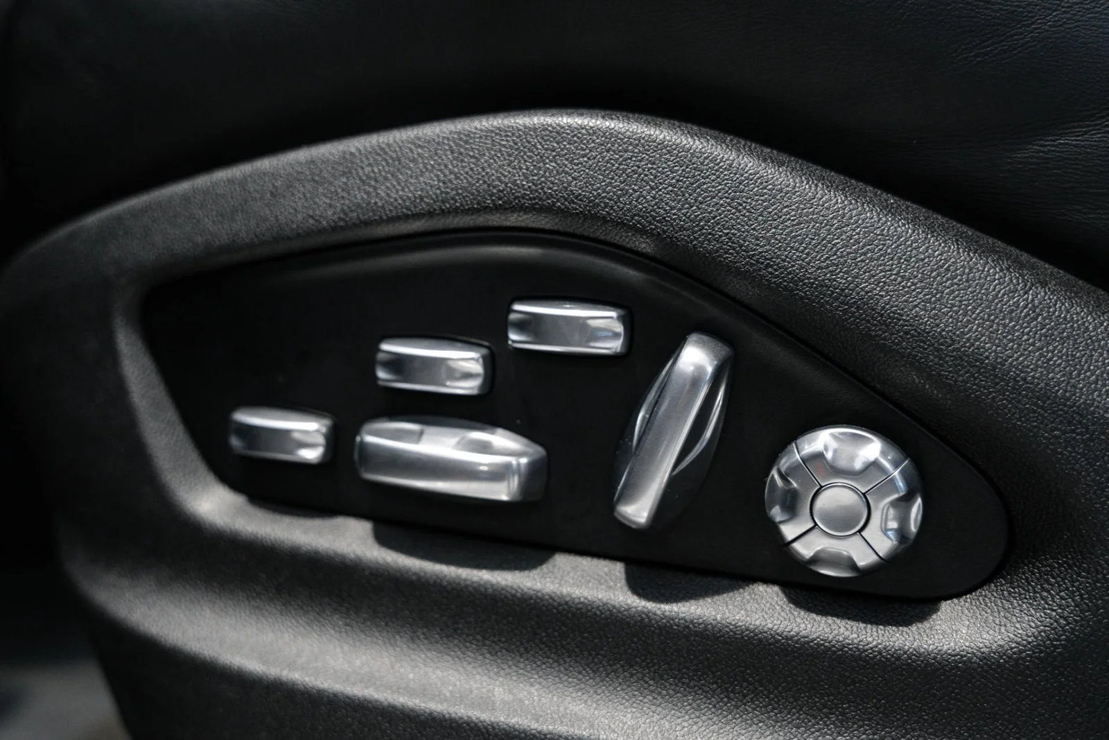 Porsche Cayenne Turbo S E-Hybrid, kuva 13