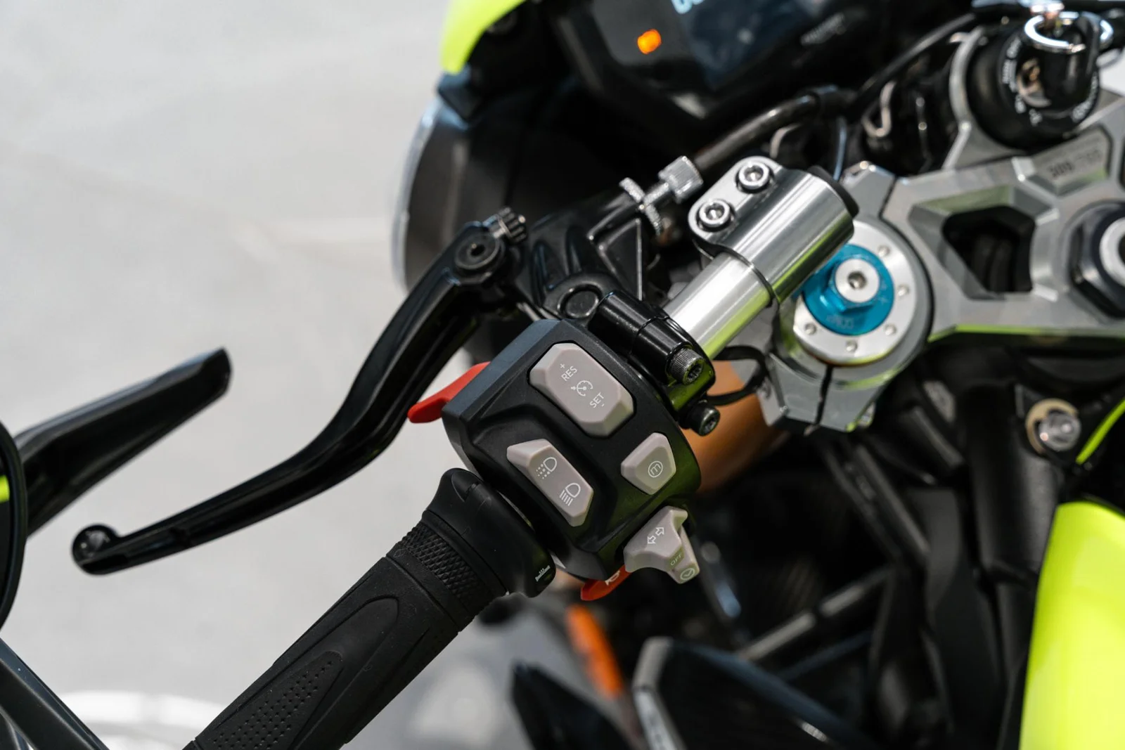Triumph Street Triple MOTO 2, kuva 9