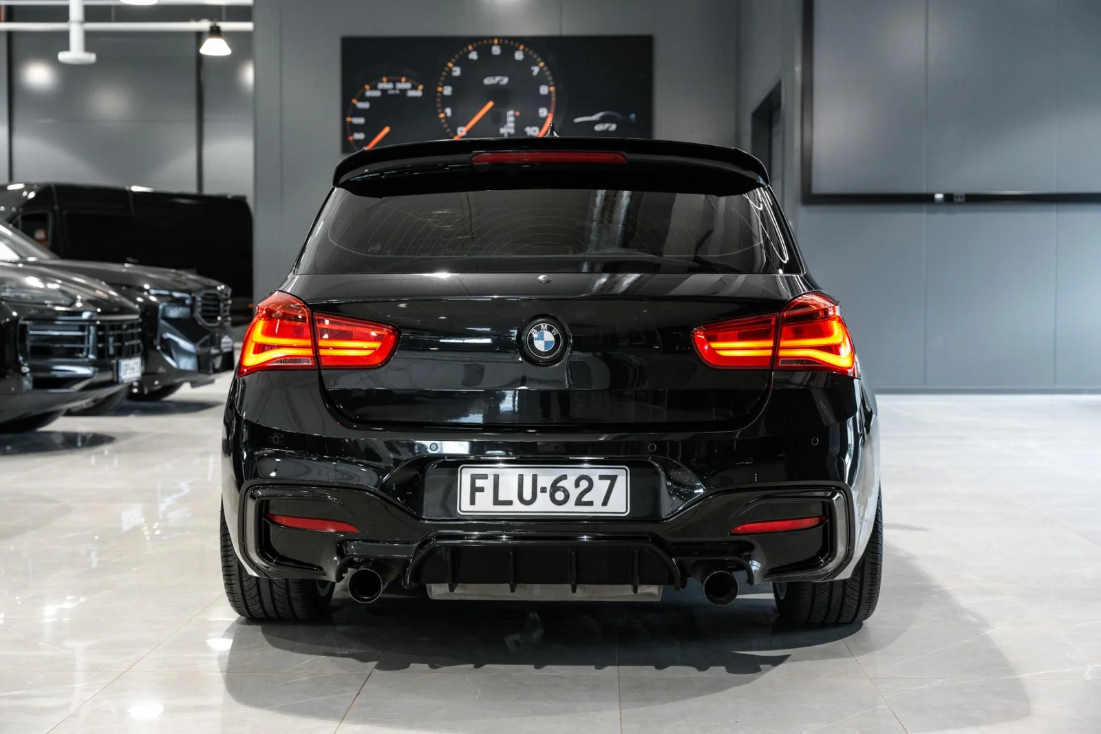 BMW M135i F20 Hatchback M135i A xDrive HUIPPUVARUSTELTU SUOMI-AUTO!, kuva 6