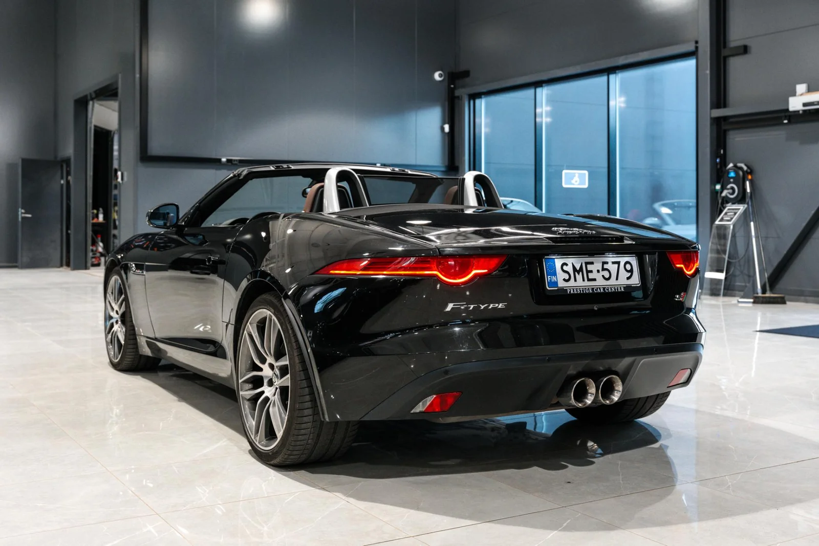 Jaguar F-type 3,0 V6 340PS Convertible, kuva 5