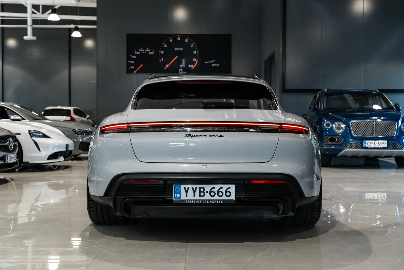 Porsche Taycan GTS Sport Turismo HUIPPUVARUSTELTU!, kuva 7