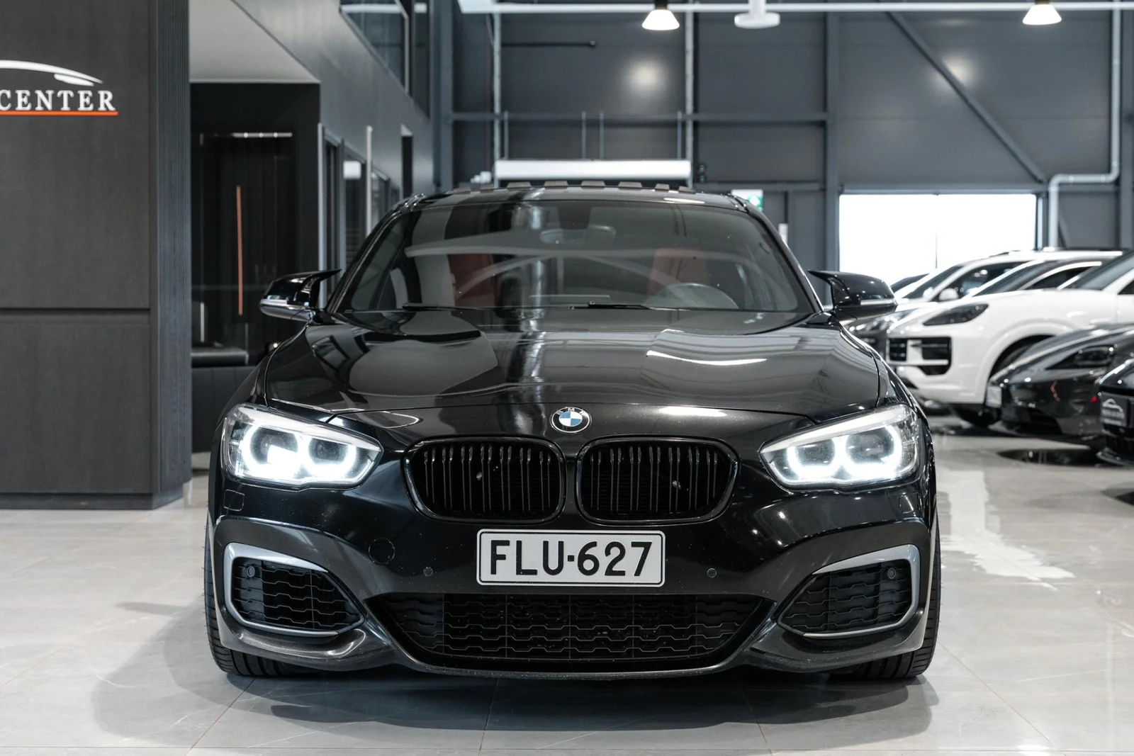 BMW M135i F20 Hatchback M135i A xDrive HUIPPUVARUSTELTU SUOMI-AUTO!, kuva 3