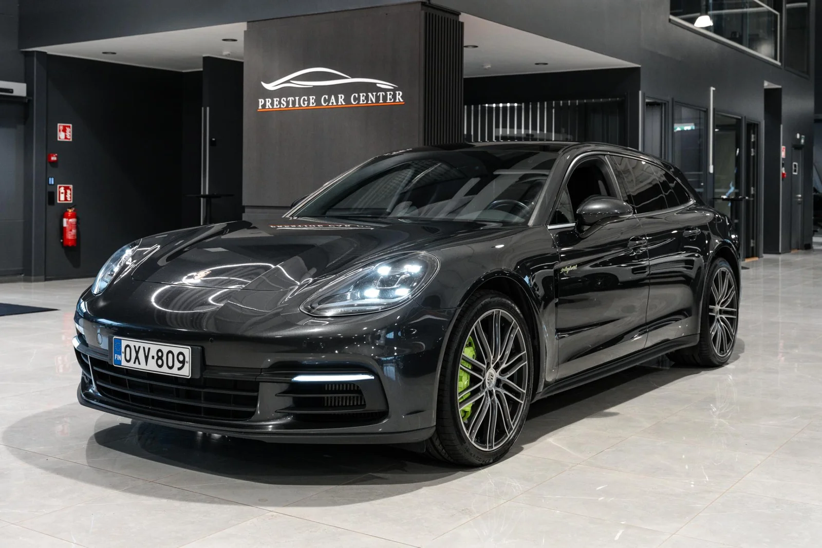 Porsche Panamera 4 E-Hybrid Sport Turismo Sport pakoputkisto / Panoraama, kuva 2