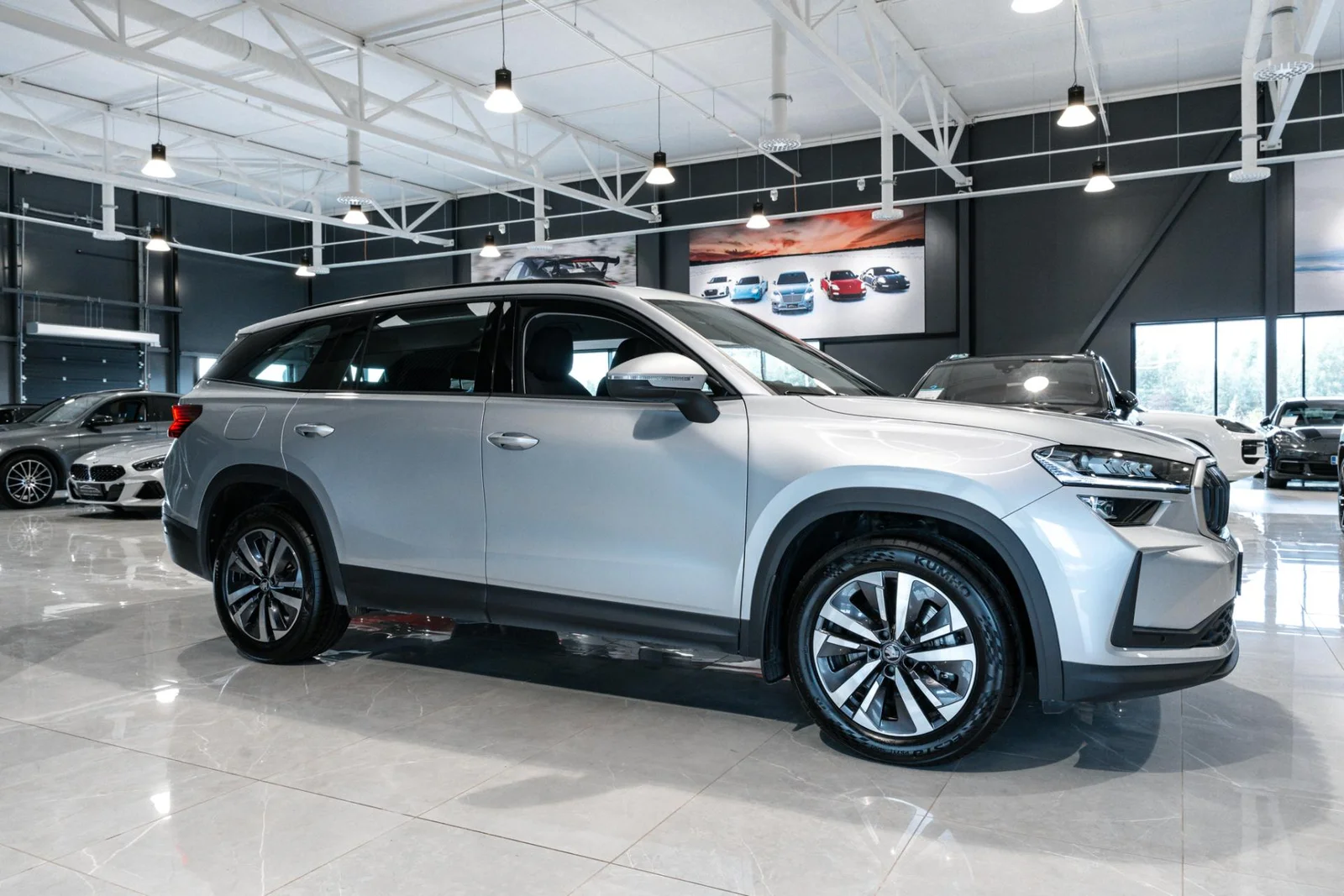 Skoda Kodiaq 1.5 TSI PHEV Selection Explore Edt. DSG Autom. / Pidennetty tehdastakuu / ALV, kuva 4