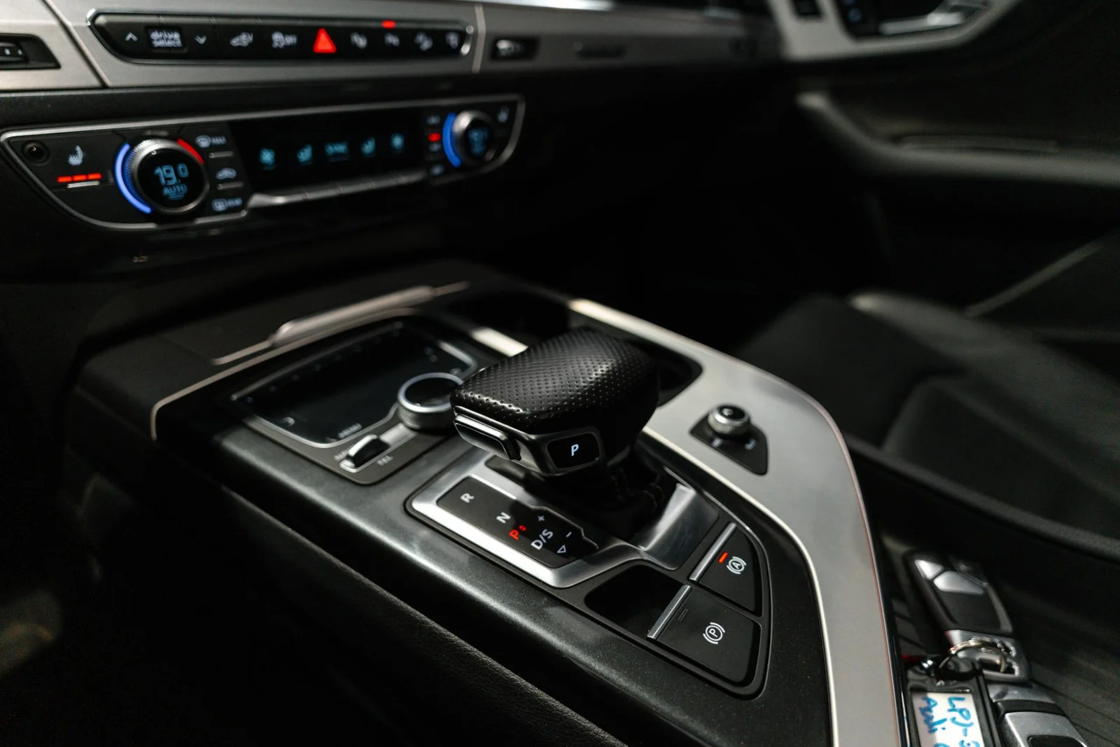 Audi Q7 Business 3,0 V6 TDI e-tron quattro tiptronic S-line HUIPPUVARUSTELTU!, kuva 9