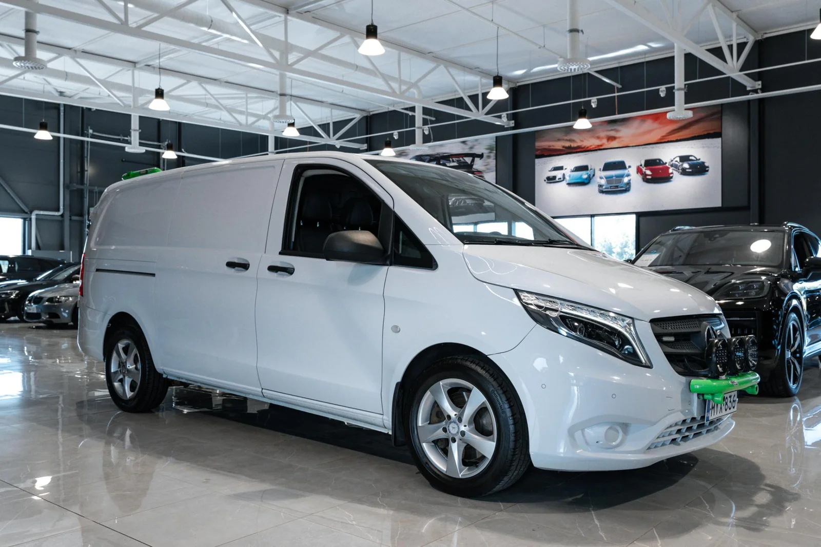 Mercedes-Benz Vito 119CDI 4x4-3,2/32K keskipitkä A2 A HUIPPUVARUSTELTU!, kuva 3
