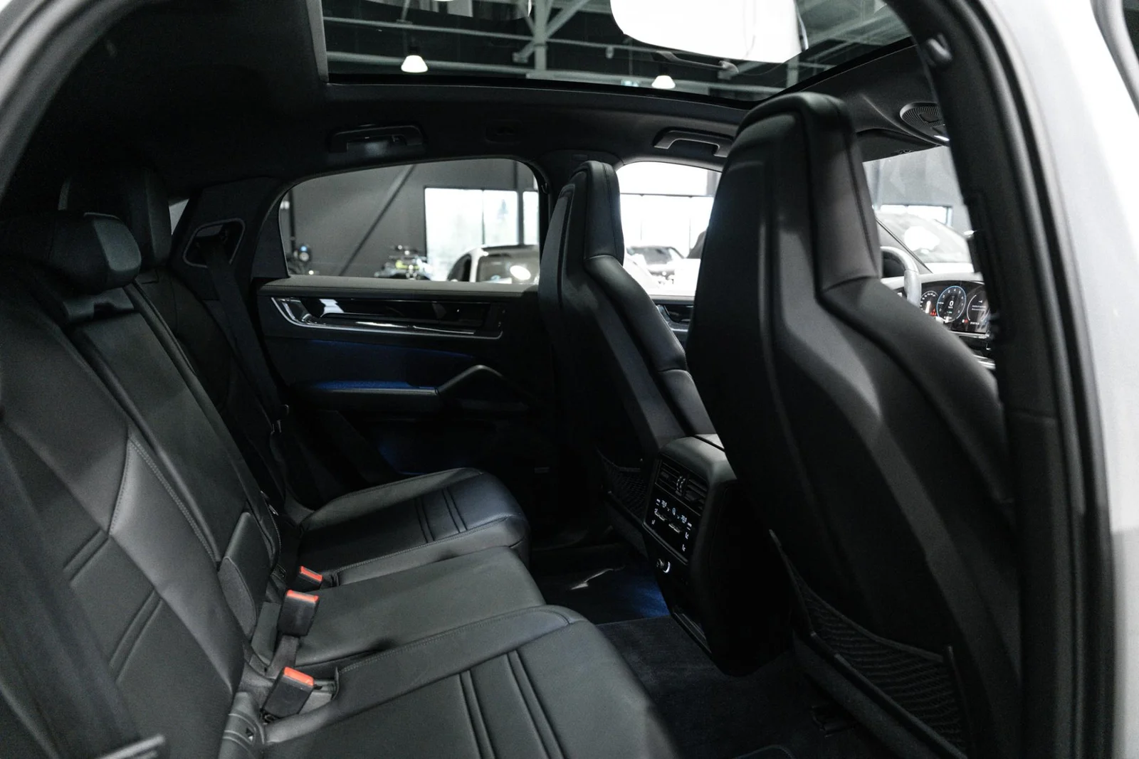 Porsche Cayenne E-Hybrid Coupé Facelift / Suomi-auto, kuva 10