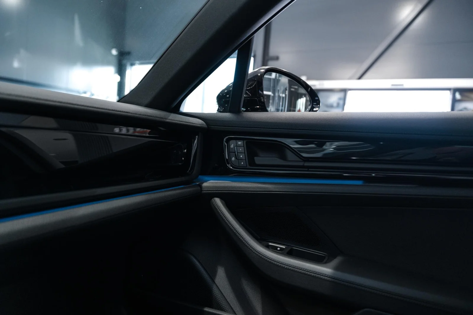 Porsche Panamera 4 E-Hybrid, kuva 14